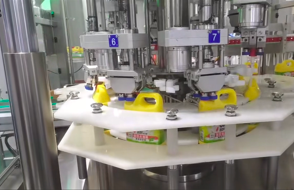 Rotary Type Filling Machine For Liquid/Paste