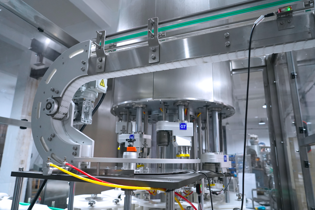 Rotary Type Filling Machine For Liquid/Paste