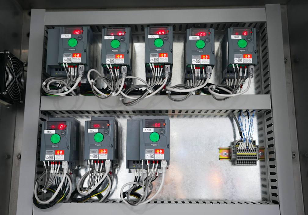 Rotary Type Filling Machine For Liquid/Paste