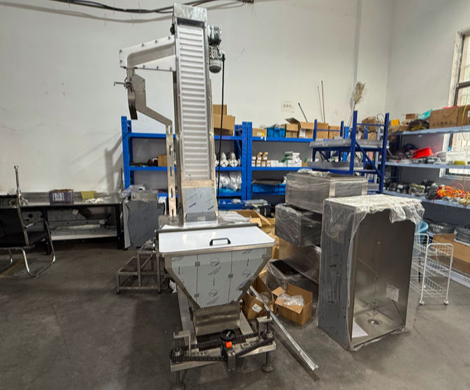 Servo Type Capping Machine