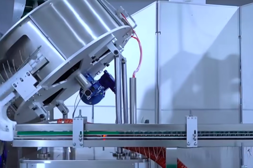 Servo Type Capping Machine