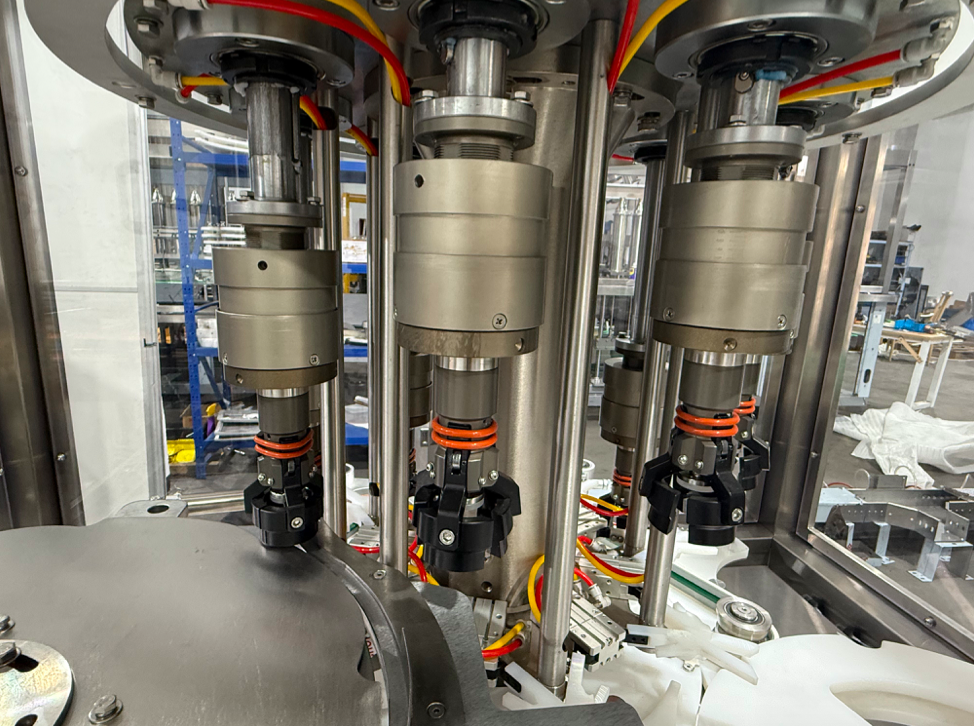 Servo Type Capping Machine