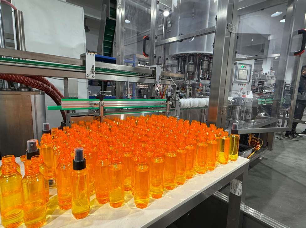 Servo Type Capping Machine